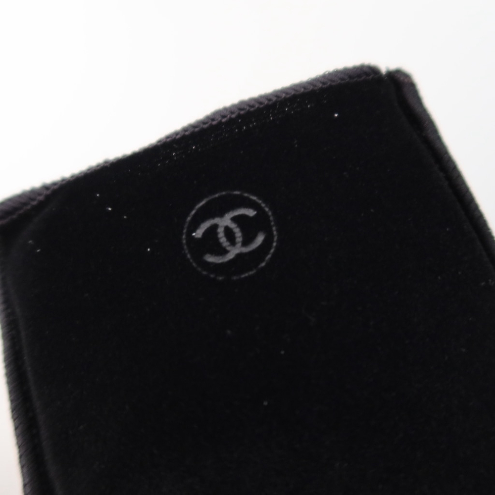 Chanel Double Mirror – Limited Edition Red with Velvet Pouch - Picture 6 of 7